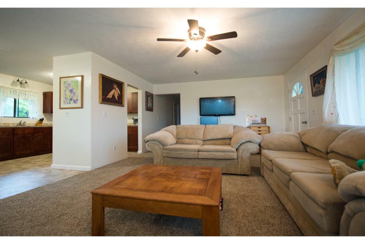 Humble Home In Hawaii Ainaloa Екстер'єр фото